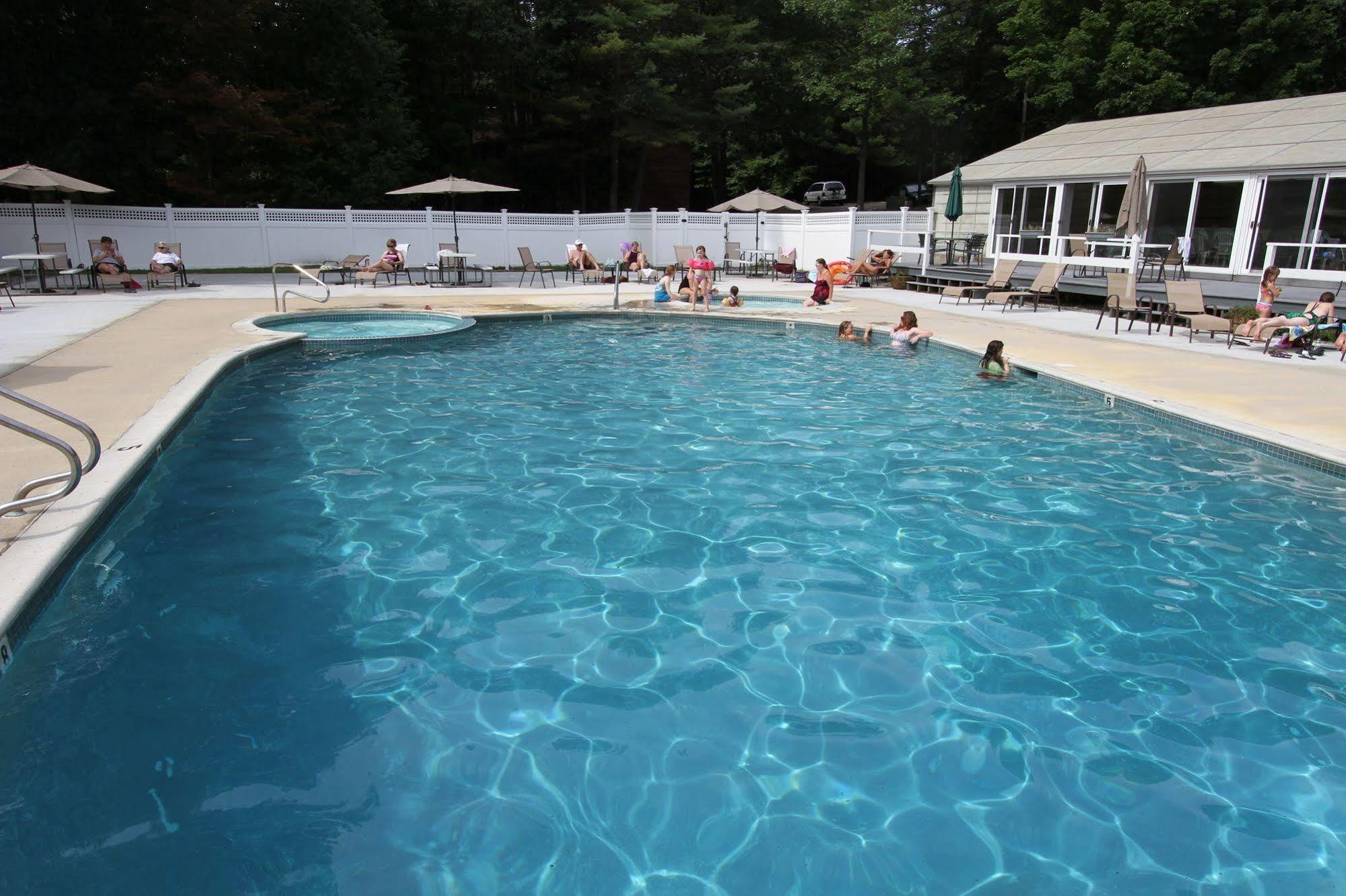 Cold Spring Resort Плимут Экстерьер фото